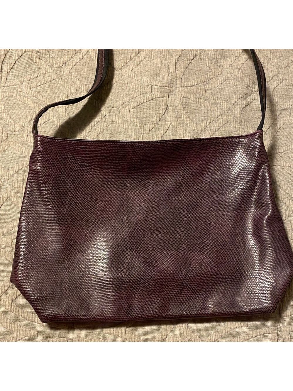 Elegant Burgundy Messenger Shoulder Bag